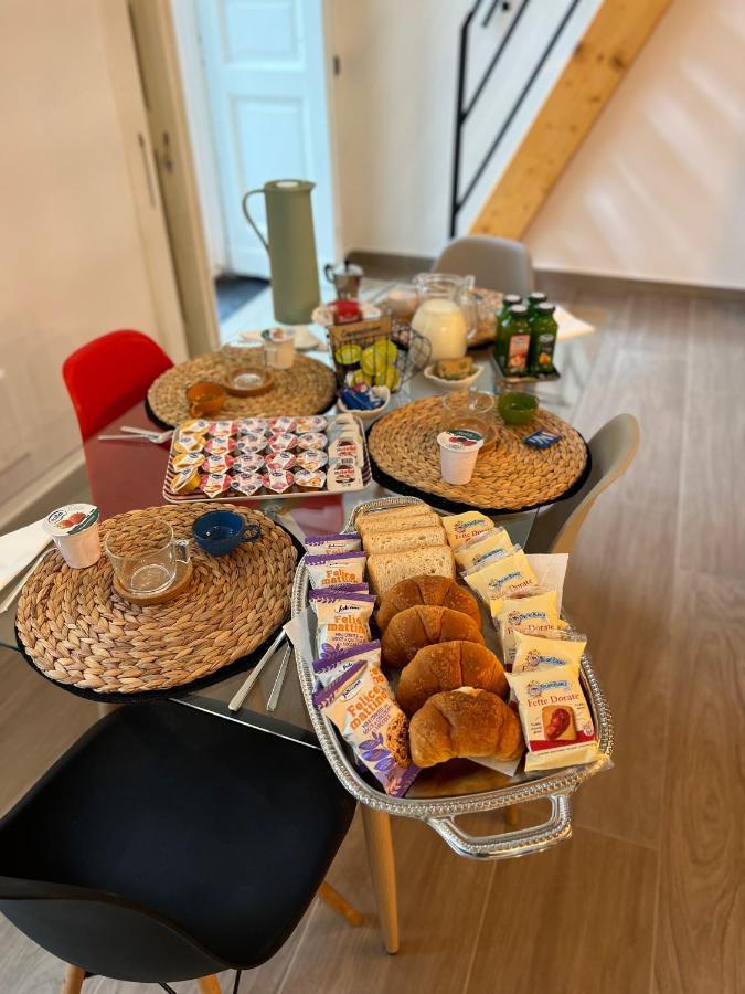 ナポリLa Casa Di Martyアパートメント エクステリア 写真